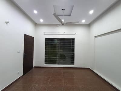8 MARLA LOWER PORTION AVAILABLE FOR RENT MILITARY ACCOUNT HOUSEING SOCIETY