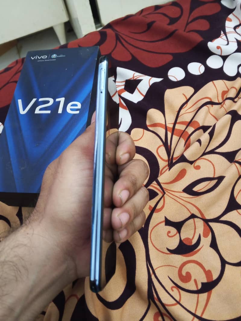Vivo V21e 3