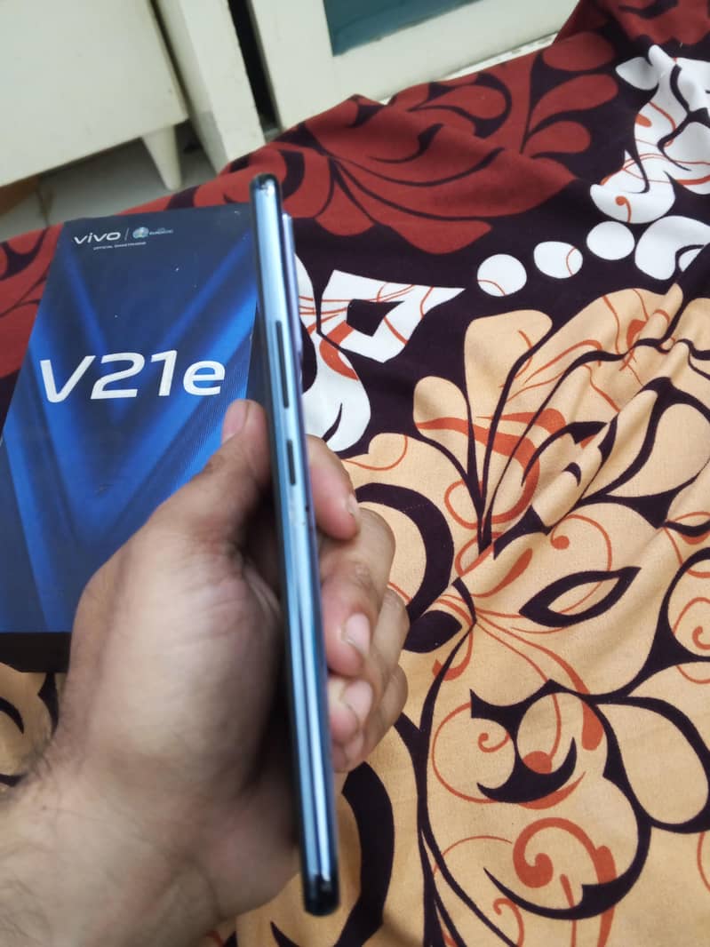 Vivo V21e 5