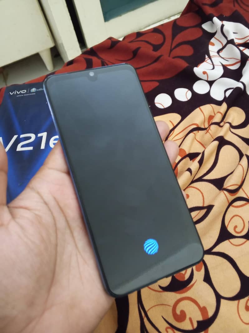 Vivo V21e 6