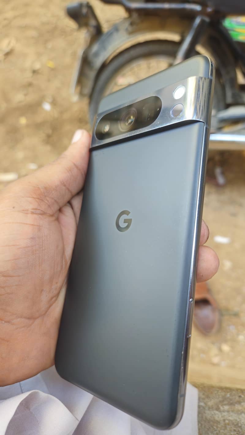 Google Pixel 8 Pro 0