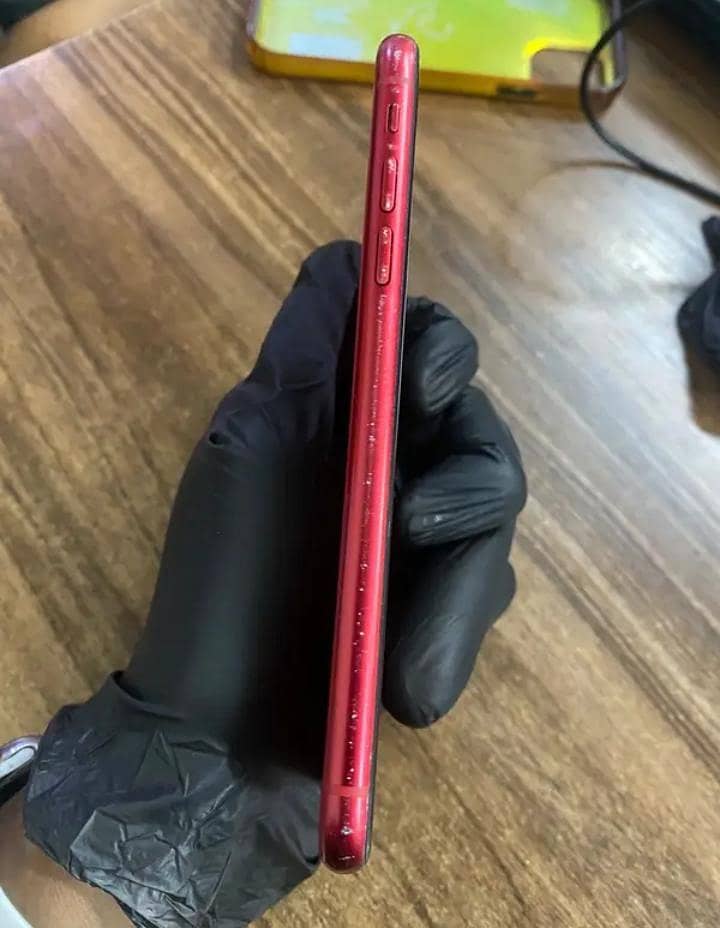 Apple iPhone 11 7