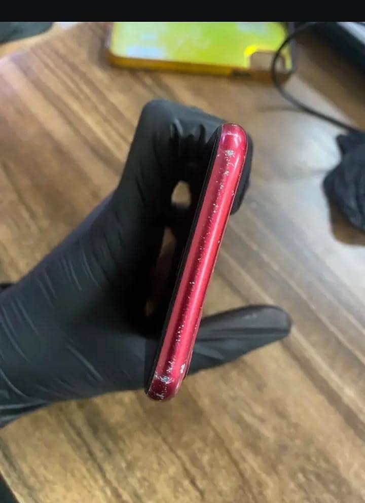 Apple iPhone 11 10
