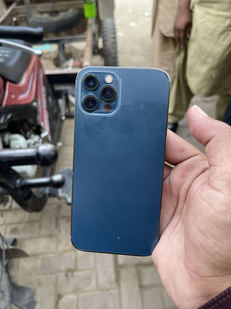 Apple iPhone 12 Pro 0