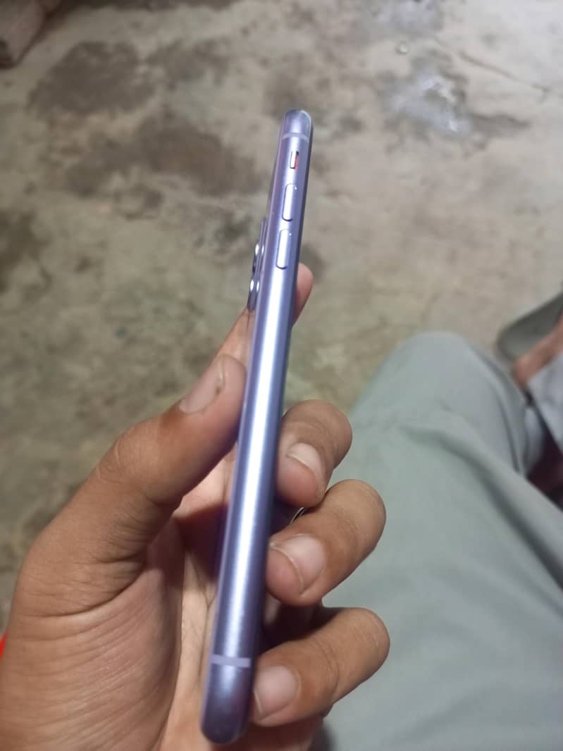 Apple iPhone 11 2
