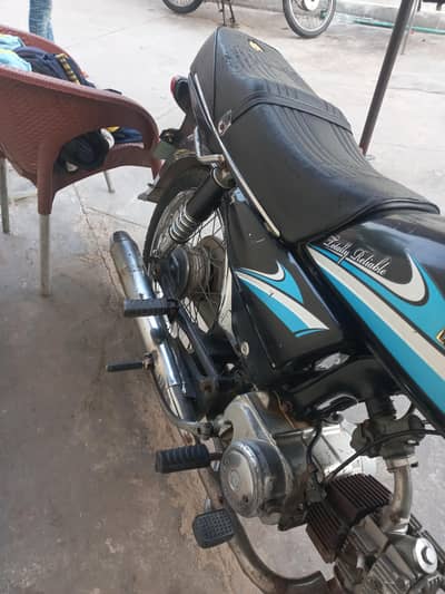 TEZ RAFTAR BIKE IN VERY GOOD CONDITION