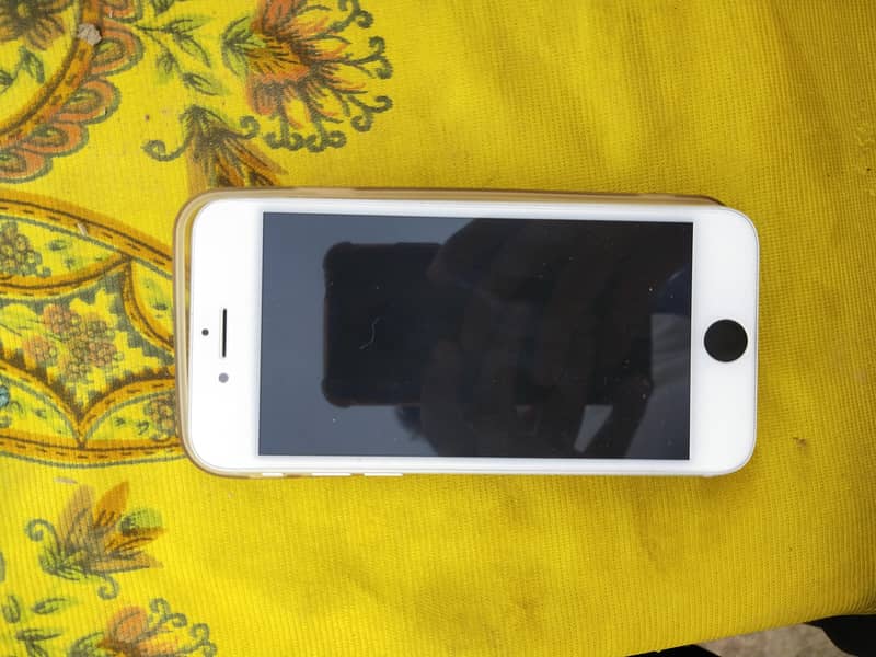 Apple iPhone SE 3