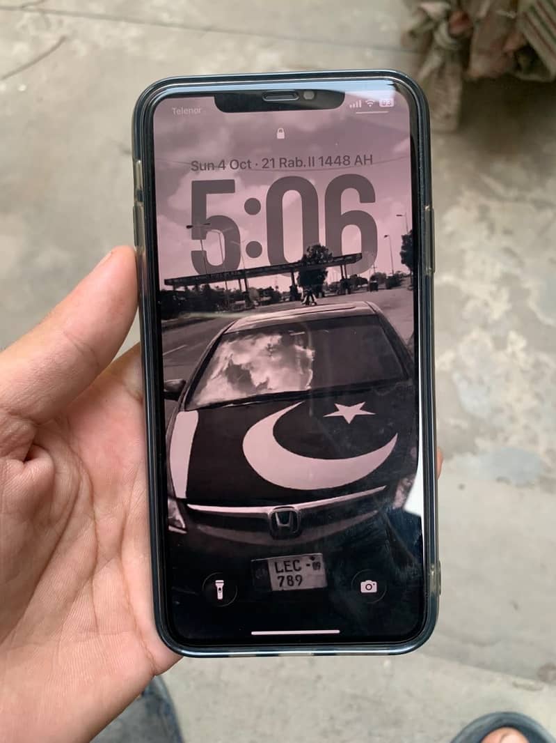 Apple iPhone 11 Pro Max 8