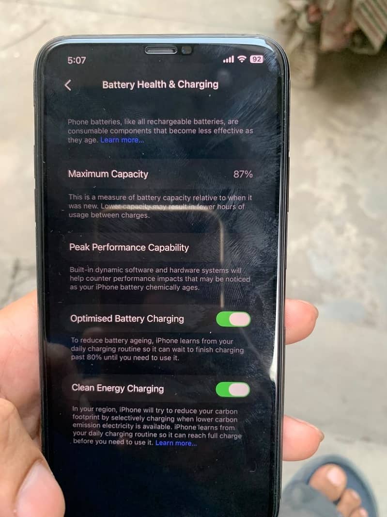 Apple iPhone 11 Pro Max 9