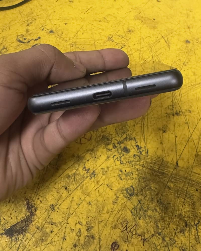 Google Pixel 7a 1