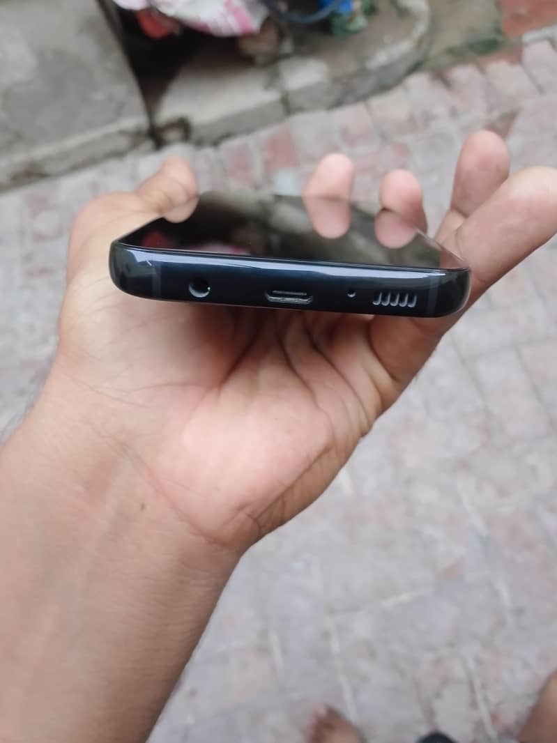 Samsung Mobile S8 3