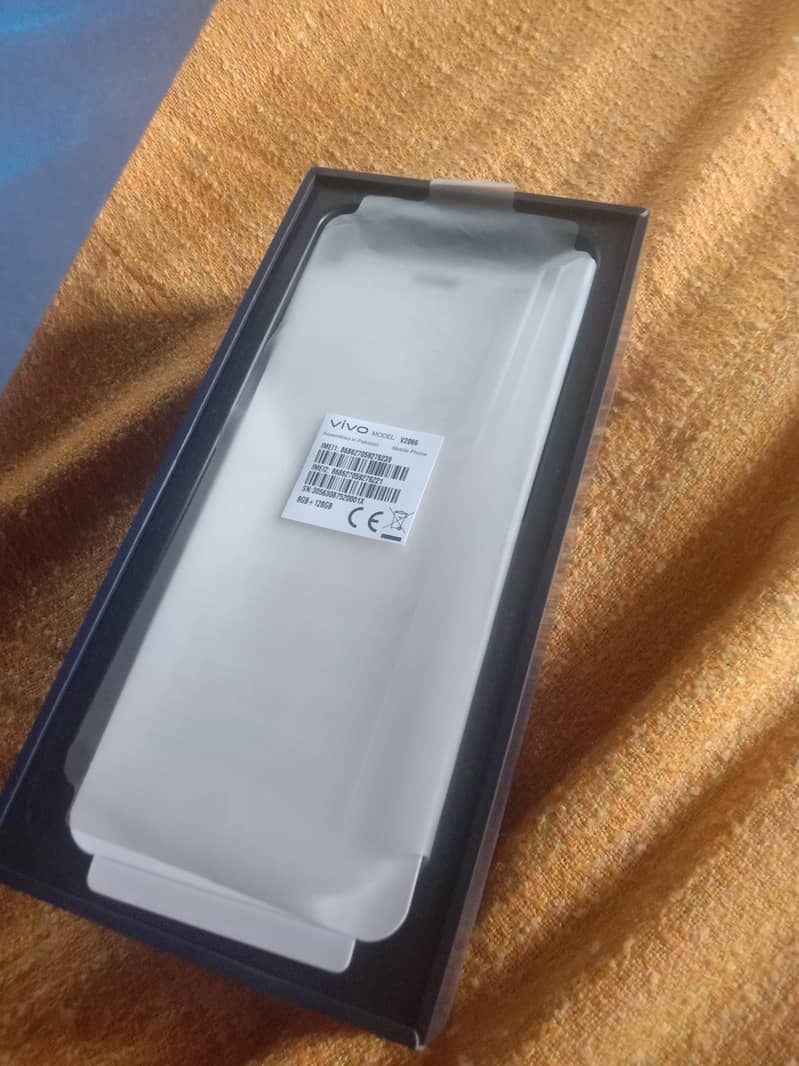 Vivo V21 3