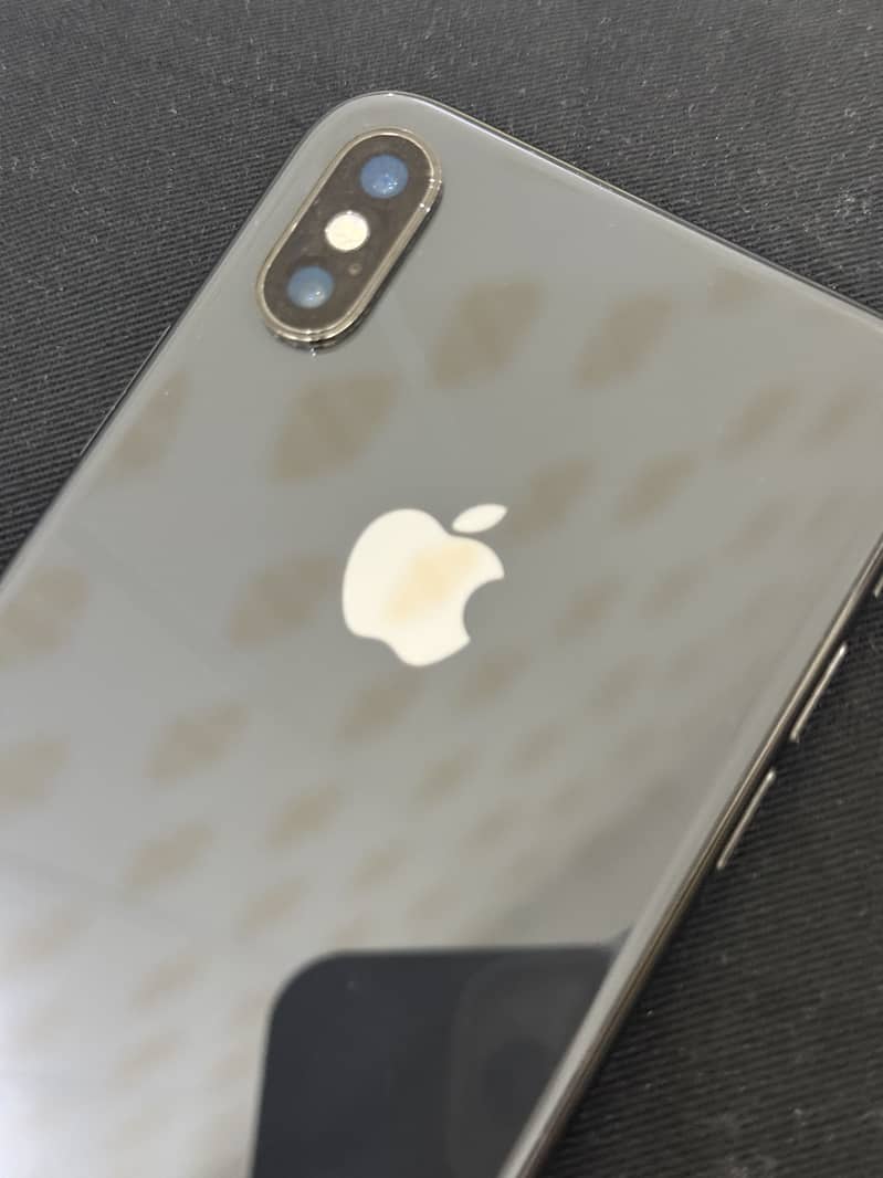 Apple iPhone X 0