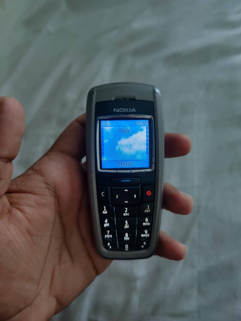 Nokia 2600 0