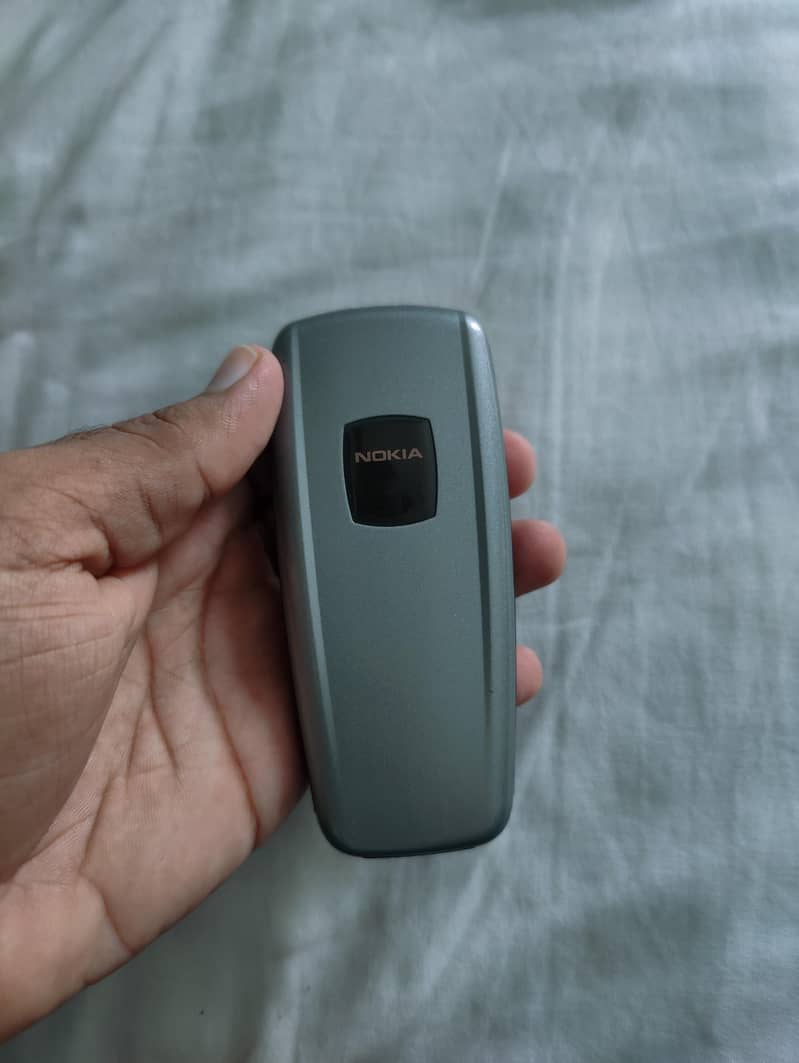 Nokia 2600 1
