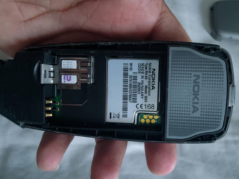 Nokia 2600 4
