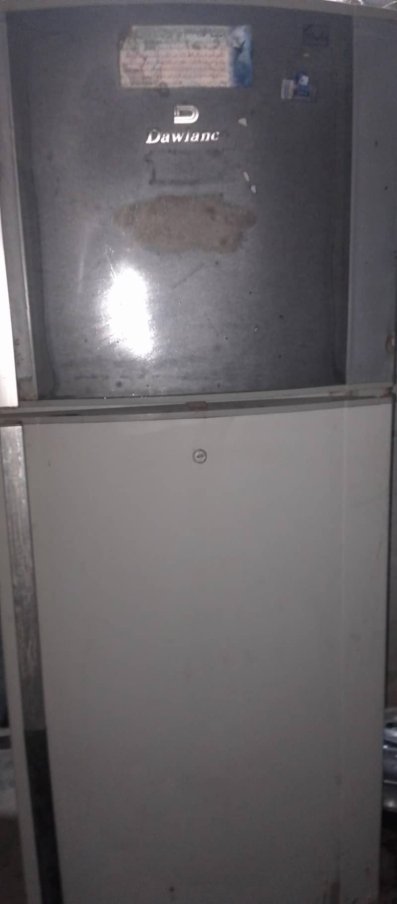 DAWLANCE Fridge 0