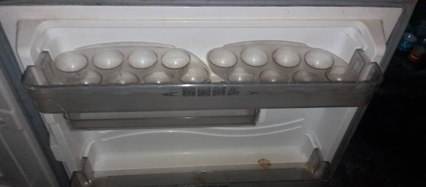 DAWLANCE Fridge 3