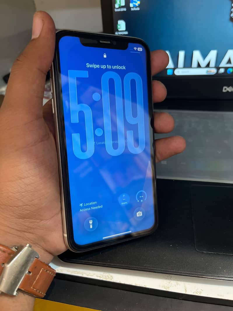 Apple iPhone 11 5