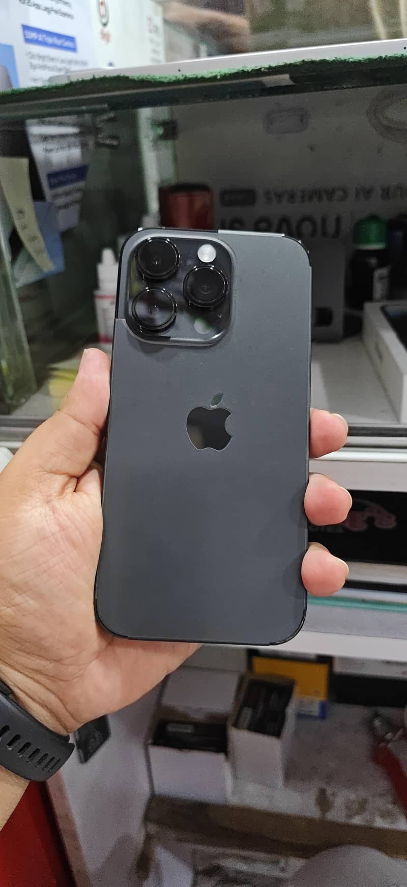 Apple iPhone 14 Pro 0