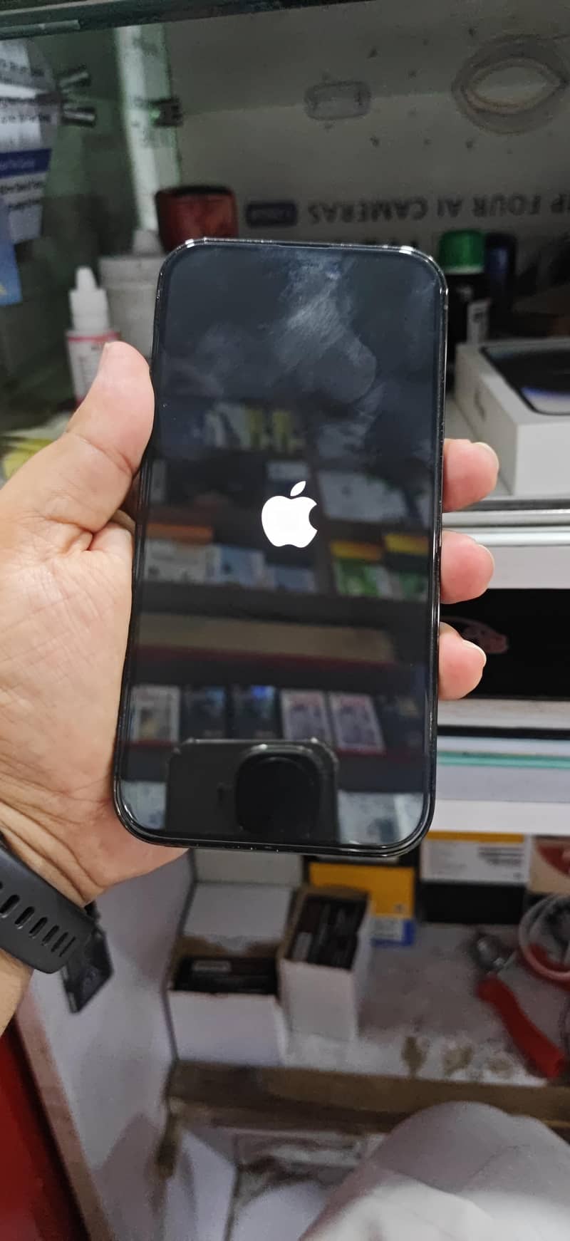 Apple iPhone 14 Pro 1