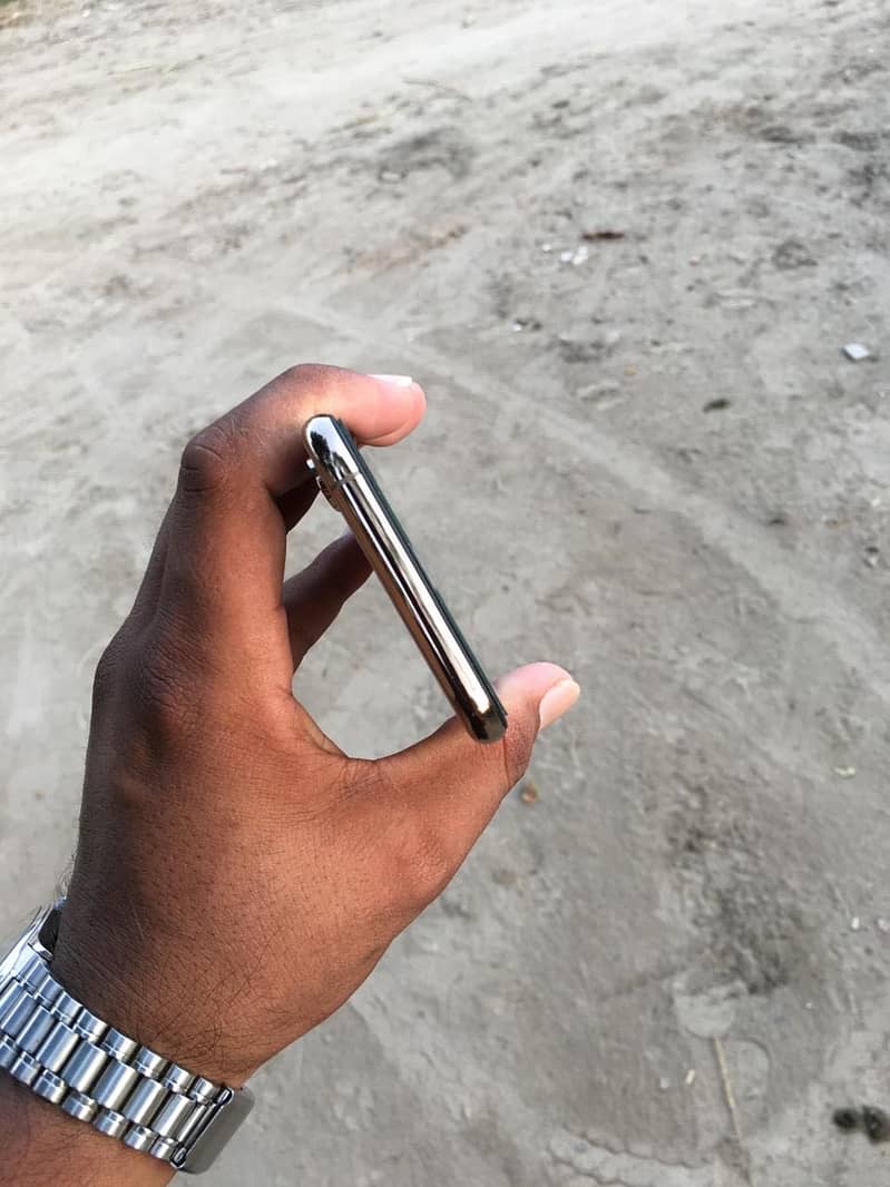 Apple iPhone XS 2