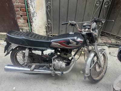 United 125