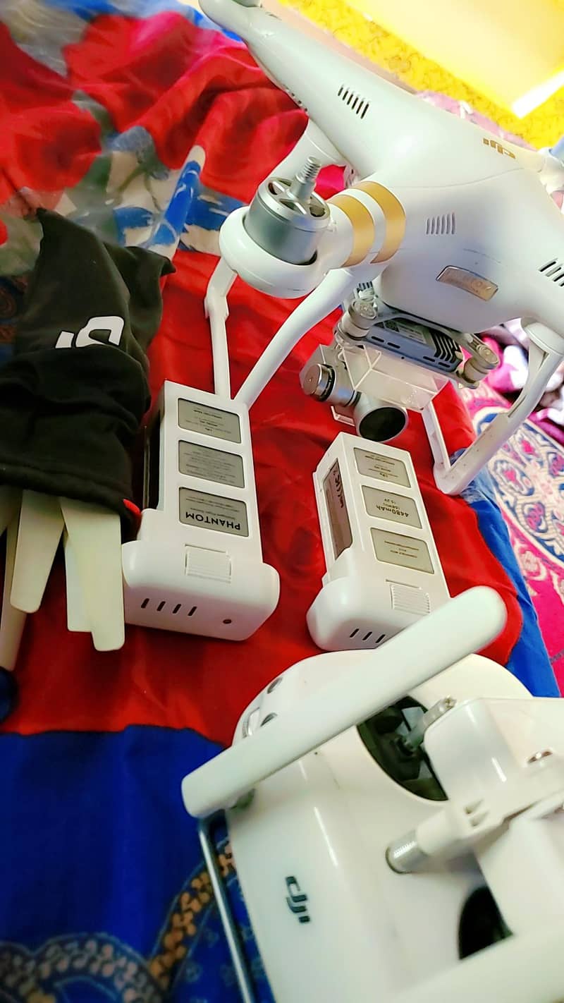 DJI phantom 3 pro 10/10condition 1
