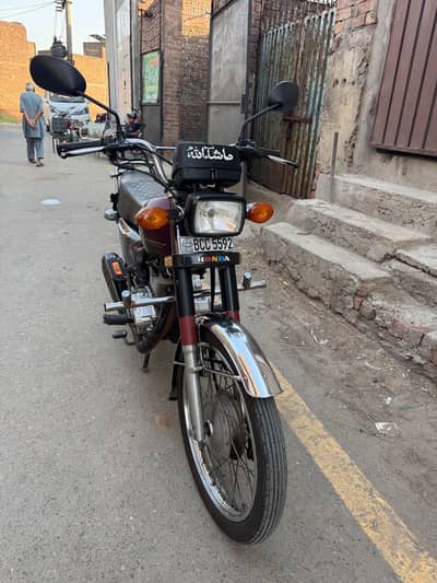 Excellent Condition 125 special edition 2020 model