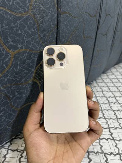 Apple iPhone 16 Pro jv