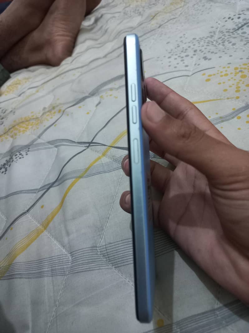 Tecno Spark 10C 4