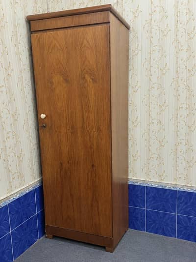 single door Almari