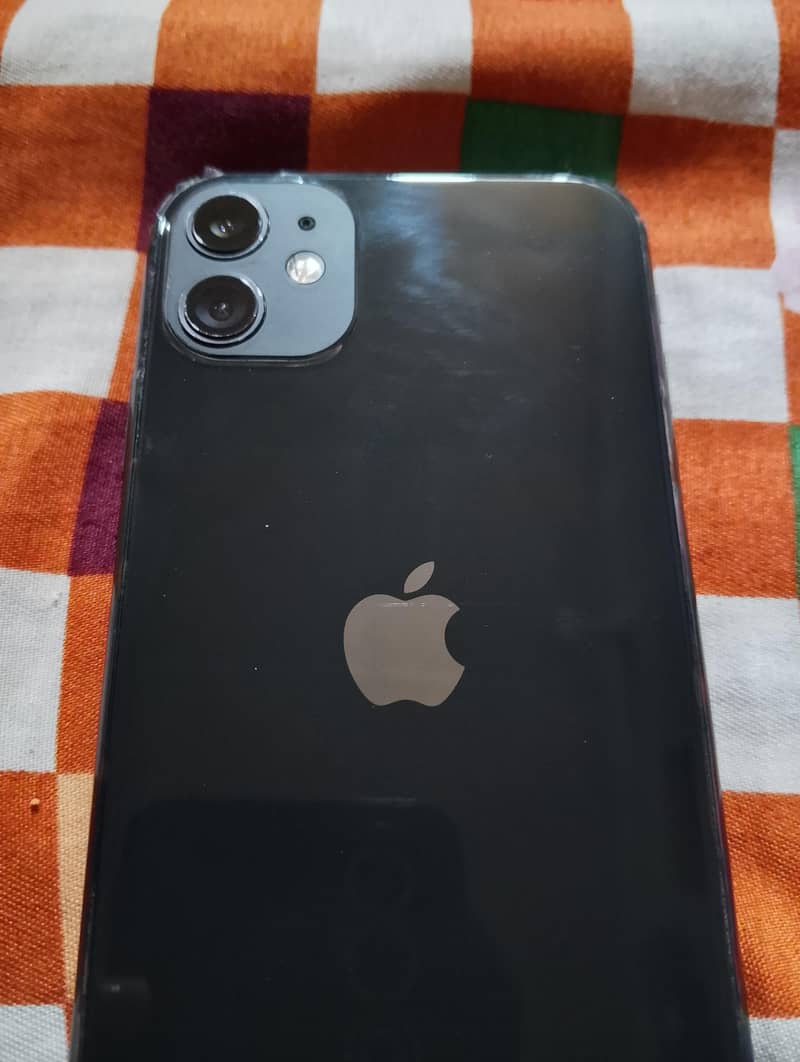 Apple iPhone 11 3