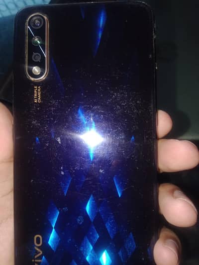 Vivo S1