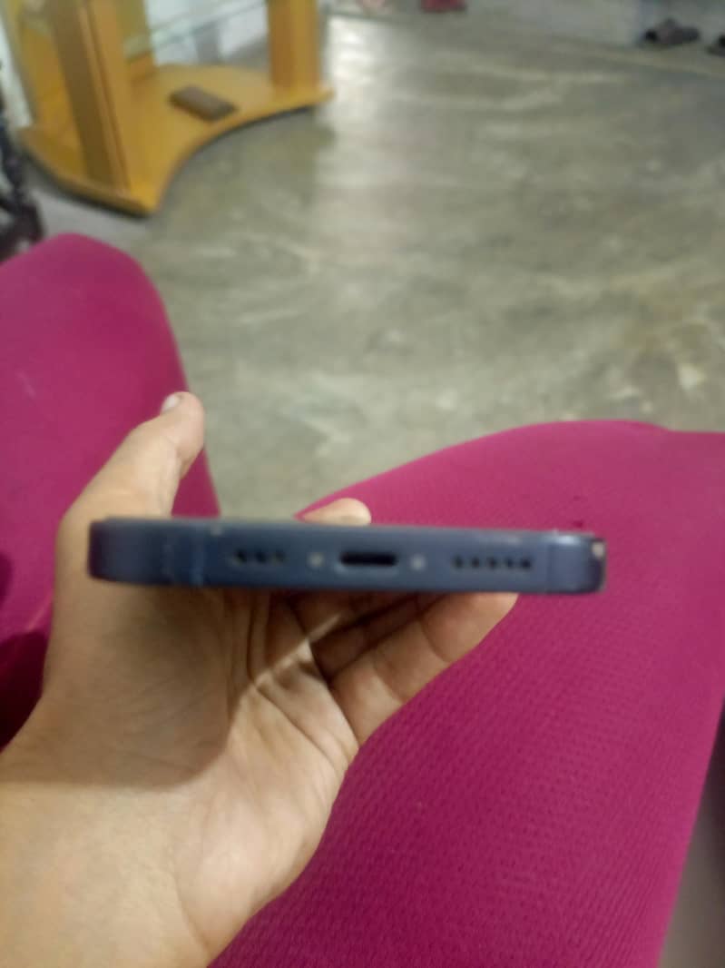 Apple iPhone 13 1