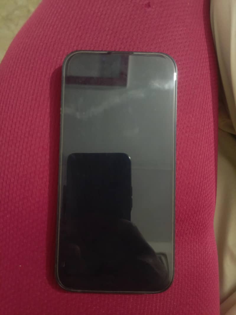 Apple iPhone 13 6