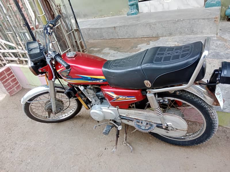 CG 125 0