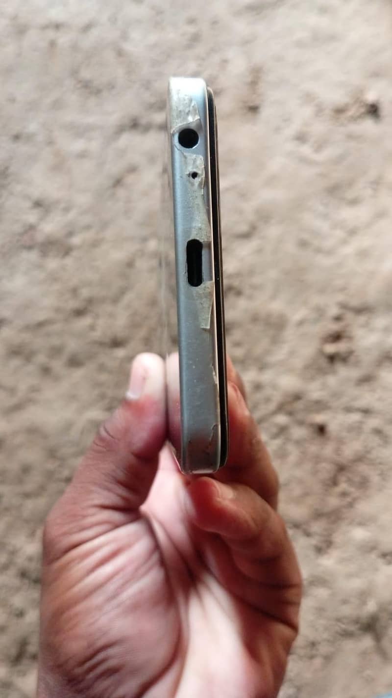 Tecno spark go3 0