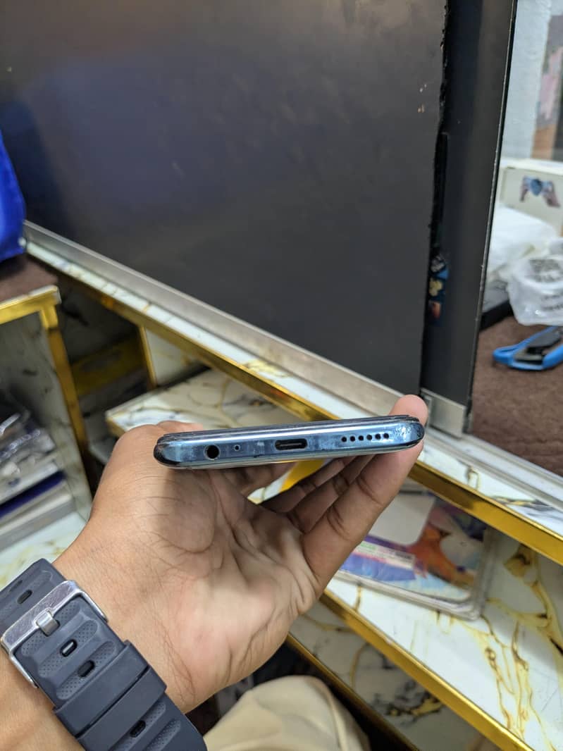 Tecno Camon 16 4