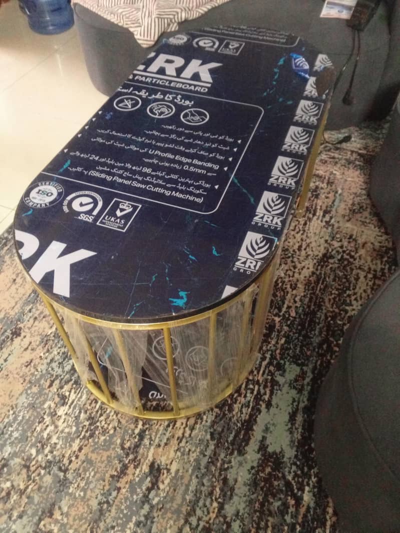 center table iron 0