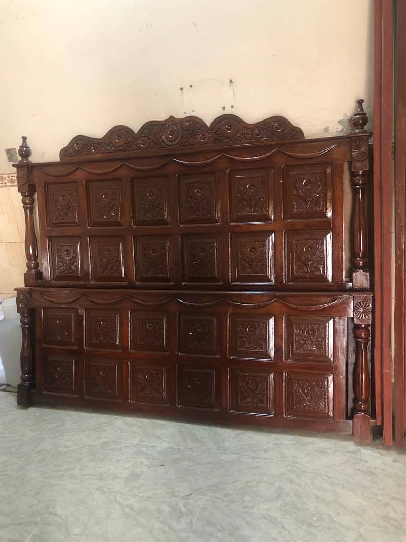 King Size Bed And Dressing Table 4