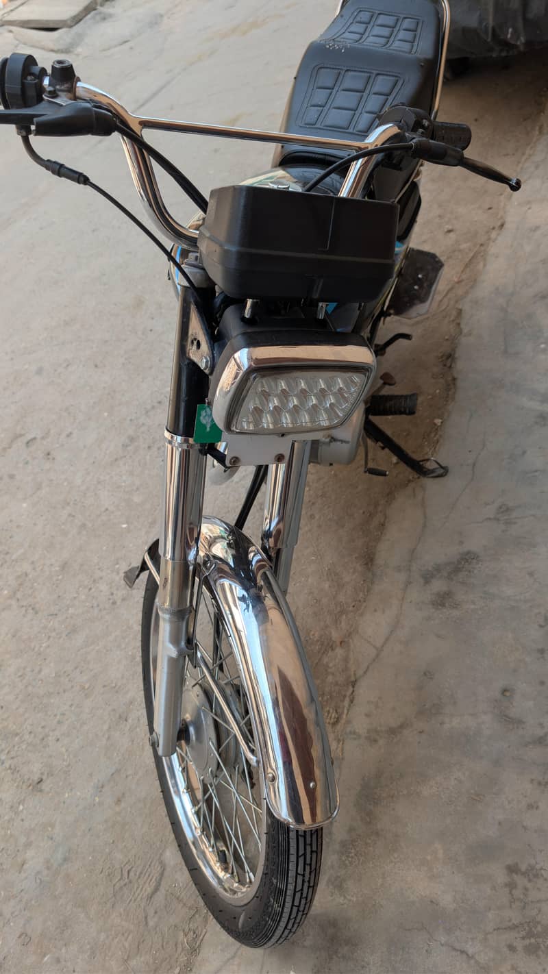 Honda 125 2000 model 4