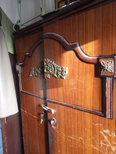 Wardrobe + Dressing showcase for sale