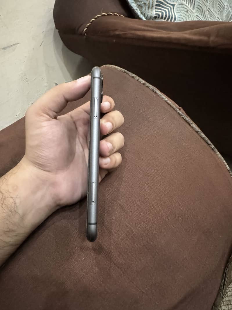 Apple iPhone 11 1