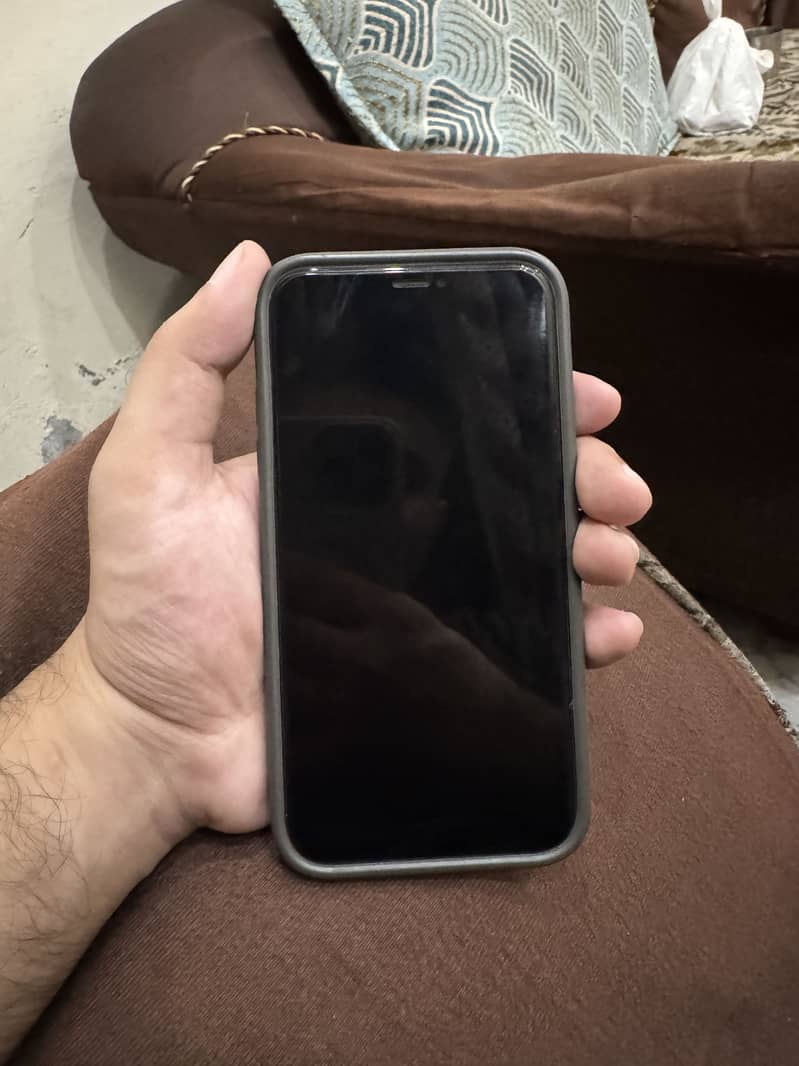 Apple iPhone 11 2