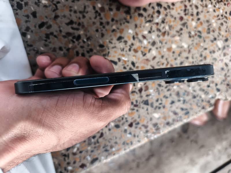 Apple iPhone 14 6