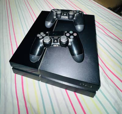 ps4 in 10/10 condition