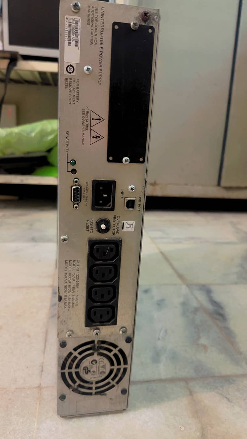UPS/APC smart UPS 2