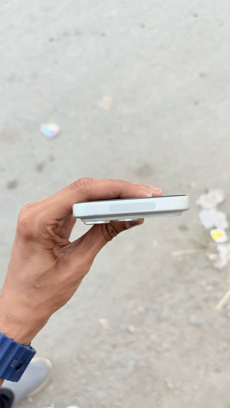 Apple iPhone 17 Pro 2