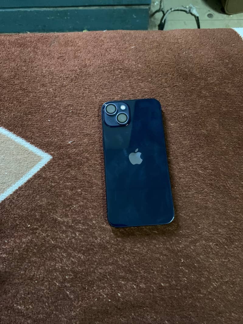 Apple iPhone 13 5